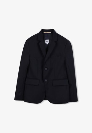 Zwarte blazer met twee knopen, inkeping revers, klepzakken, borstpaspelzak en zichtbaar BOSS merkembleem aan de binnenkant van de kraag.