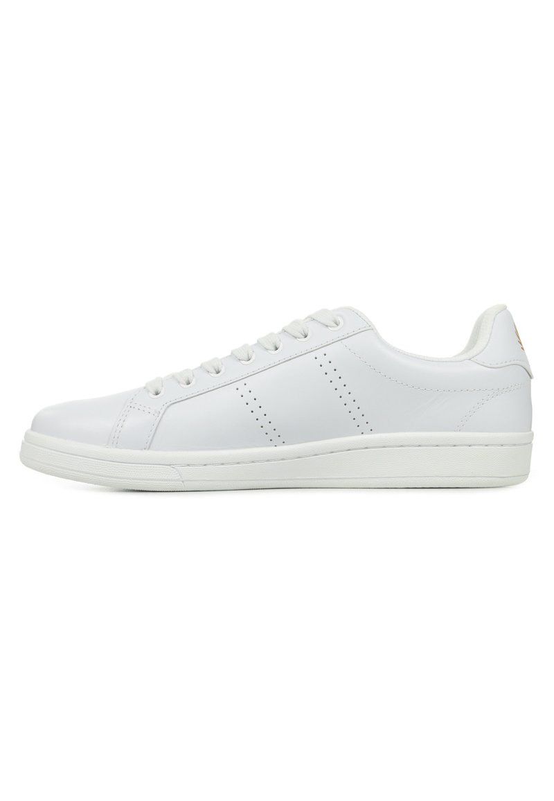 Fred Perry Baskets basses - white gold