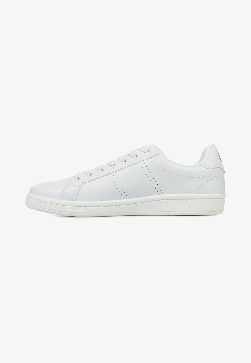Fred Perry Baskets basses - white gold