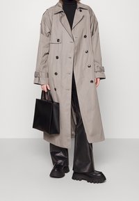 Gestuz Trenčkot - beige