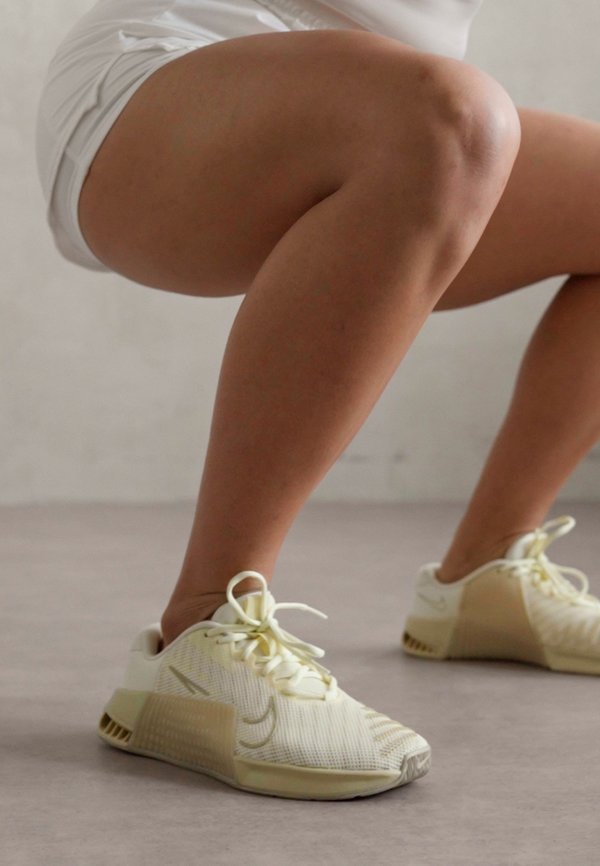 FREE METCON 6 UNISEX - Training shoe3