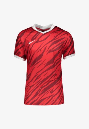 Maillot de sport rouge avec des rayures de tigre rouge foncé, col blanc et bordures des manches blanches, et le logo Nike blanc sur le côté droit de la poitrine.