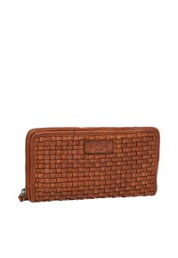 Braune, geflochtene Lederbrieftasche mit Reißverschluss, rechteckiger Form und subtiler Textur. Verfügt über ein markiertes Lederetikett auf der Vorderseite.