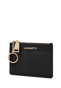 Portafoglio in pelle nera con texture a piccole pietre, dotato di una cerniera dorata e di un portachiavi a catena. Nome del marchio "LAZAROTTI" impresso in oro. Più scomparti per carte.