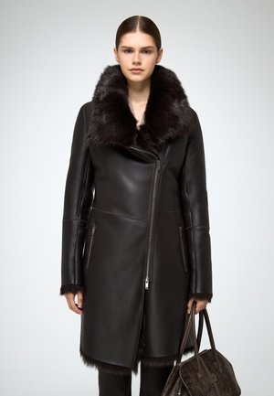 Wintermantel - dark brown