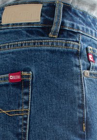 Big Star ISAAM - Sirgete säärtega teksad - blau