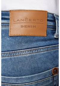 Lancerto NICKY - Szorty jeansowe