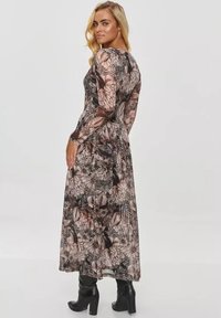 Makadamia - Długa sukienka