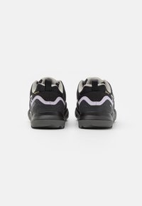 Adidas Terrex SWIFT R2 GORE-TEX®  - Trekingové boty - core black/dough solid grey/purple tint