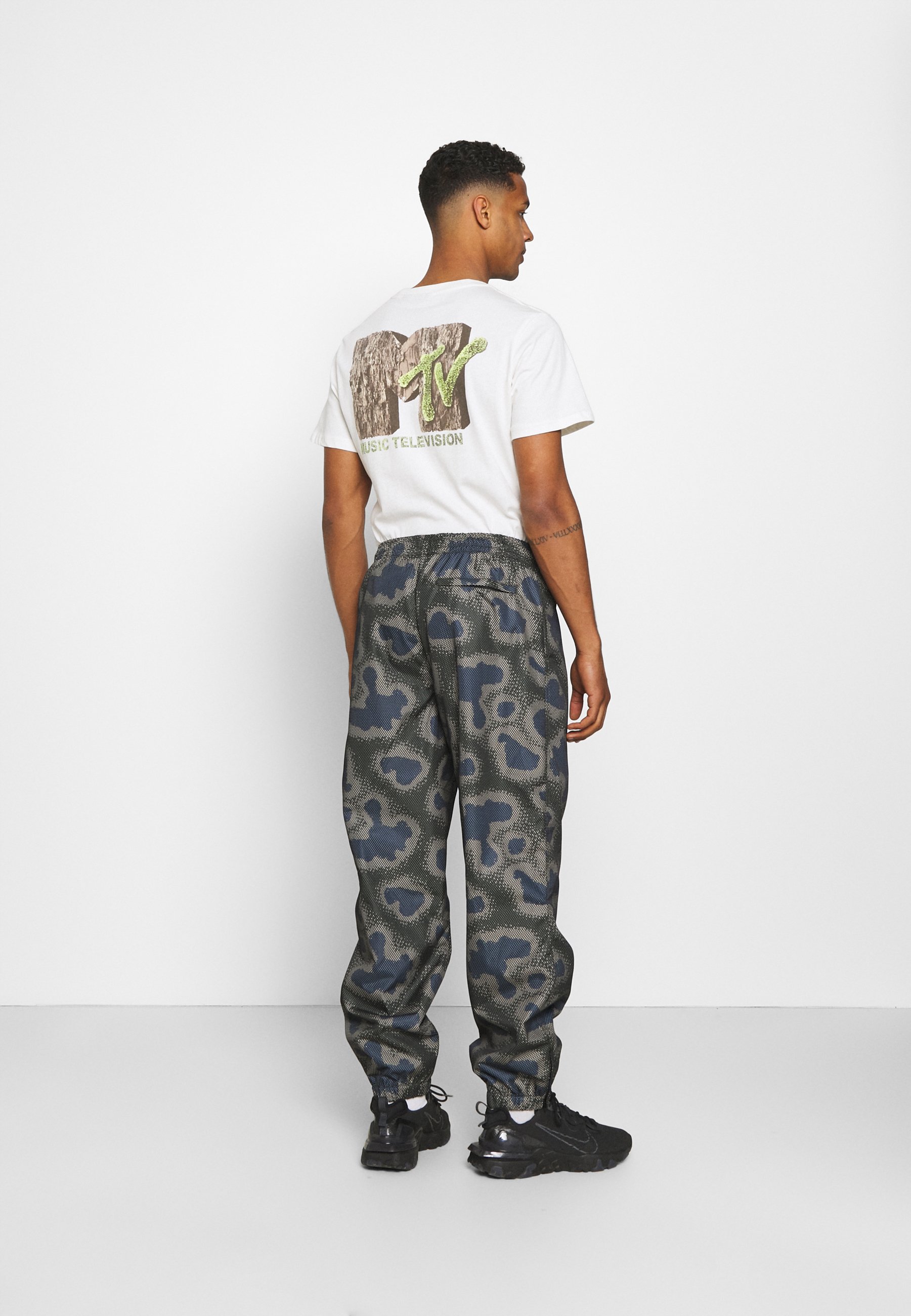 Huf network track pant Clearance