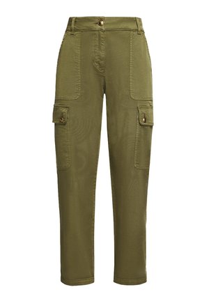 Pantaloni cargo verde oliva con gamba dritta, due tasche frontali e due tasche laterali applicate. Caratterizzati da un bottone dorato e da una trama di tessuto robusto.