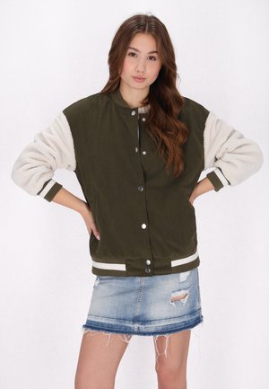 Bombertakki - green olive darksand