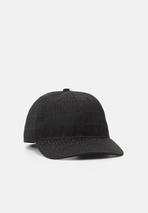 Moschino Cappello CON ORSETTO GOMMATO MWX031 main image 1