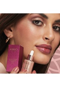 KIKO Milano MOONLIGHT TREASURE GLOW FUSION HIGHLIGHTING DROPS FACE - Highlighter