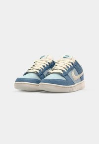 Nike Sportswear DUNK - Sporta apavi - smokey blue/pale ivory/denim turquoise/ochre/barely volt