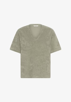 V-Ausschnitt T-Shirt aus weichem, gedämpftem grünen Stoff. Kurze Ärmel, lässige Passform, glatte Textur und schlichtes Design ohne sichtbare Muster oder Akzente.