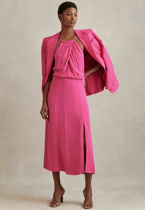 Reiss REGULAR FIT - ELLIANA DRAPE FRONT MIDI - Rochie de zi - pink