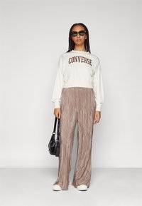 Pieces PCNORA WIDE PANT  - Pantaloni - fossil