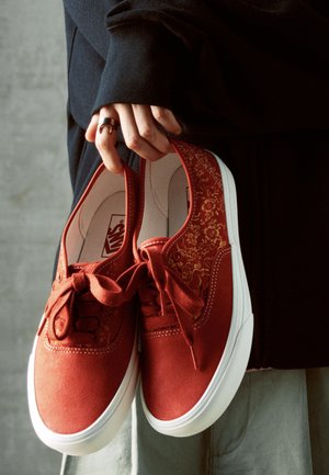 Vans AUTHENTIC YEAR OF THE HORSE - Sneakers - misc