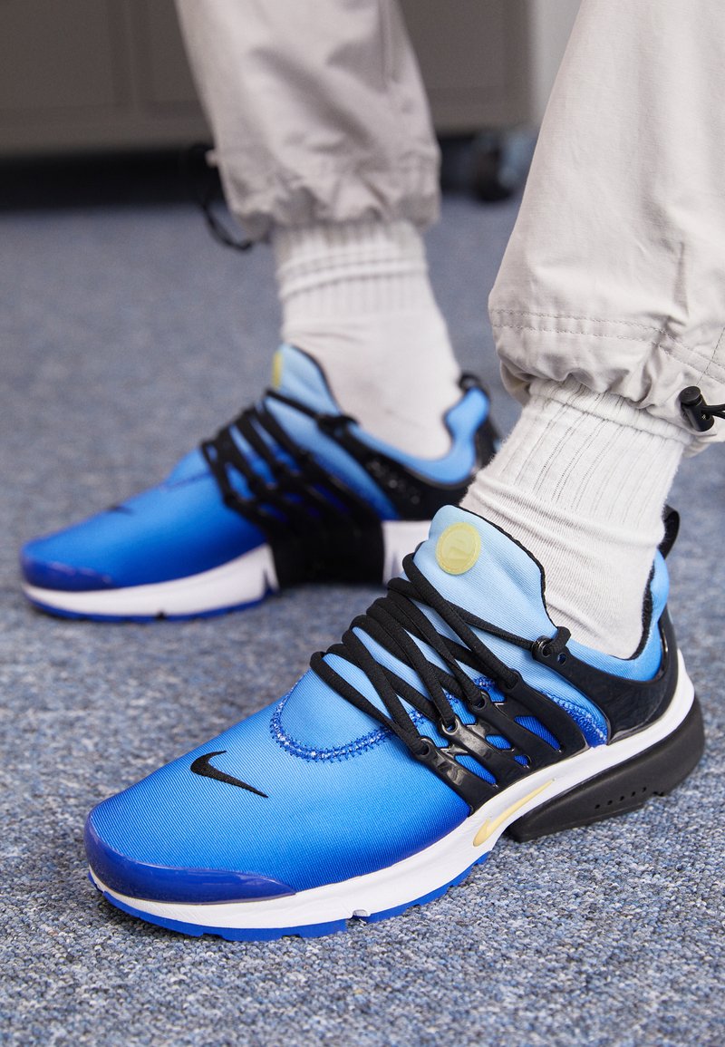 Nike Sportswear AIR PRESTO UNISEX - Baskets basses - hyper  blue/chamois/black/sky blue/white/bleu - ZALANDO.BE