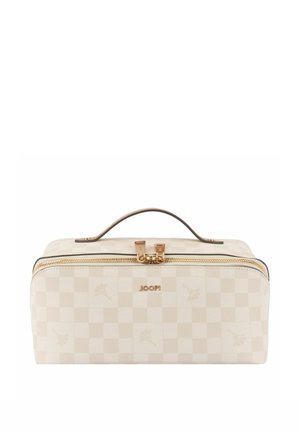 Crèmekleurige geruite rechthoekige toilettas met dubbele gouden ritssluiting en bovenhandvat, met het merk "JOOP!" aan de voorkant.