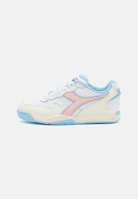Unselected, white/peach whip