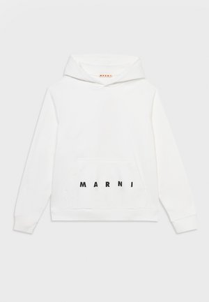 Weißes Kapuzen-Sweatshirt mit Fronttasche und schwarzem "MARNI"-Text über der Tasche auf einfarbigem Hintergrund. Keine Personen sichtbar.