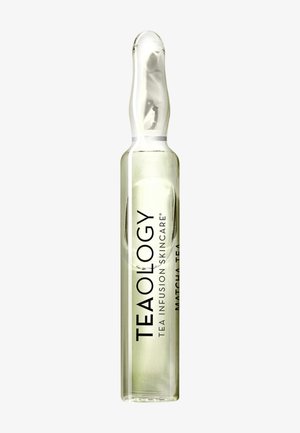 MATCHA TEA ULTRA-FIRMING  AMPOULES - Serum - -