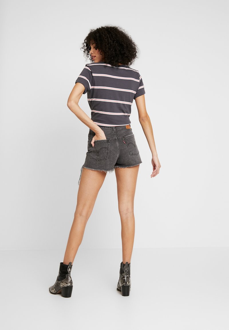 Levi S 501 Original Jeans Shorts Eat Your Words Grey Denim Zalando De
