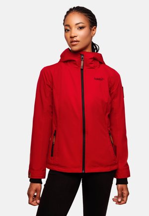 Veste imperméable rouge avec capuche, dotée de poches zippées, de détails zippés noirs et d'une coupe ajustée. Tissu texturé avec des poignets élastiques.