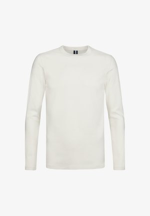 Hvid langærmet T-shirt lavet af blødt stof med rund hals og tætsiddende ærmer, uden synlige mønstre eller udsmykninger.