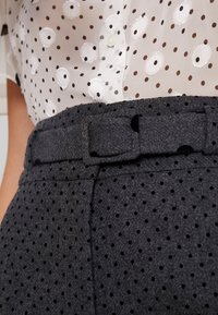 Tommy Hilfiger Spodnie materiałowe