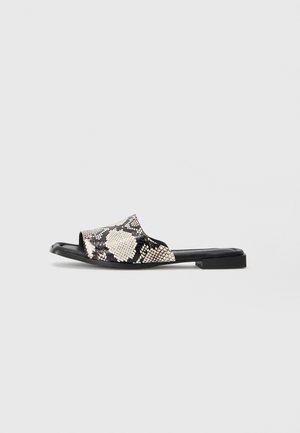 SATERZA - Pantoffels - black/white