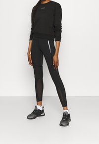 Puma Felpa - black