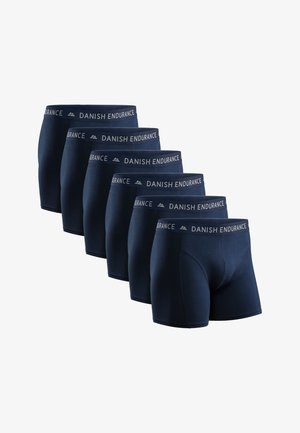 Set aus sechs Herrenboxershorts in dunkelblau, gefertigt aus weichem, dehnbarem Stoff. Mit einem Logo-Bund, auf dem der Text "Danish Endurance" steht.