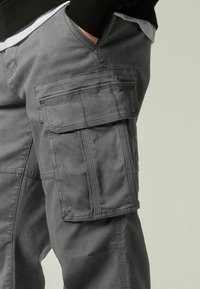 Next STRETCH - Kargopüksid - charcoal grey