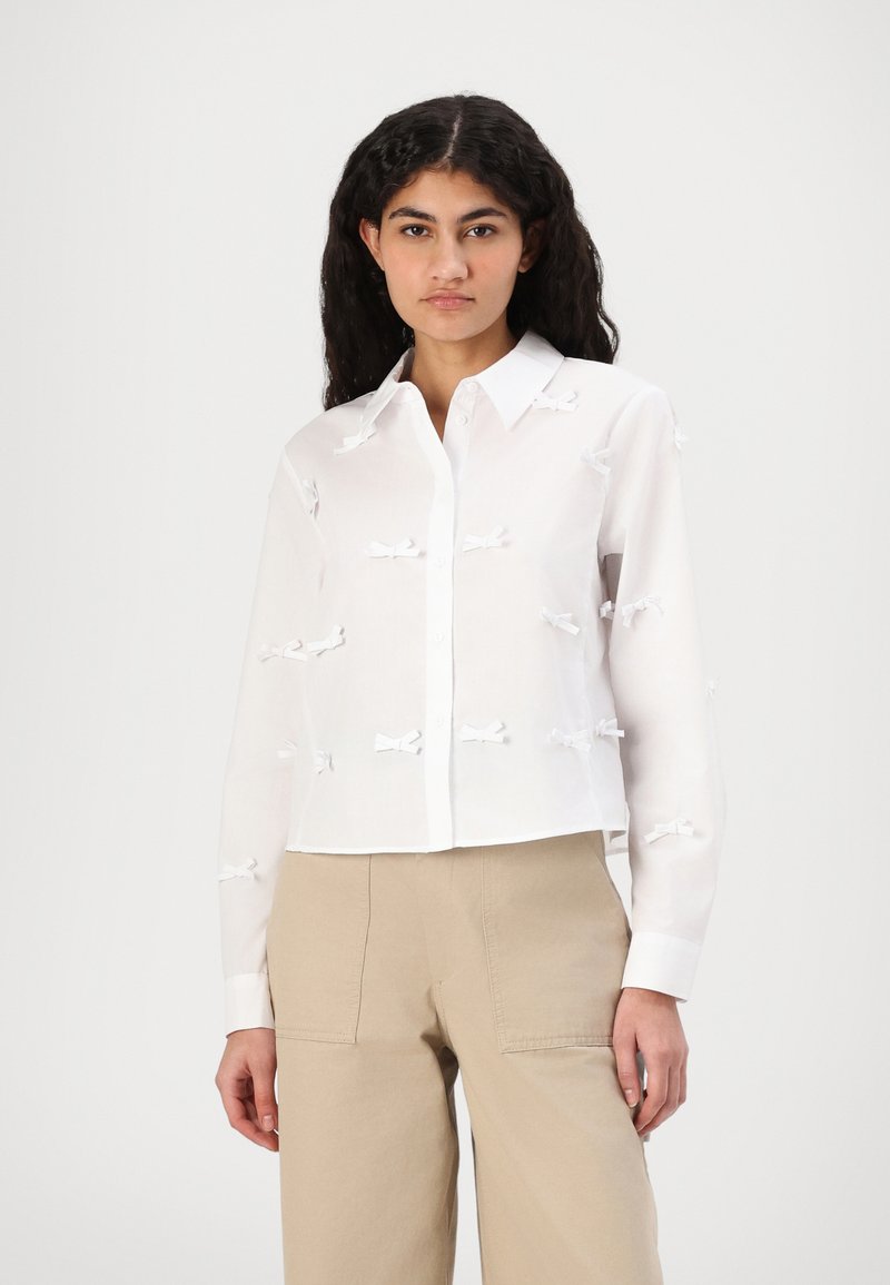 ONLY ONLBOWY BOW DETAIL SHIRT - Skjortebluse - white