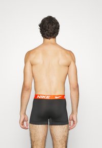 Nike Underwear ESSENTIAL TRUNK 3 PACK - Boxerbriefs - black/grey