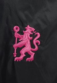 Nike Performance CFC M NK WR WVN 3R - Klubbklær - black/pink prime