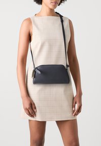 Furla GOCCIA CROSSBODY - Taška cez plece - soil