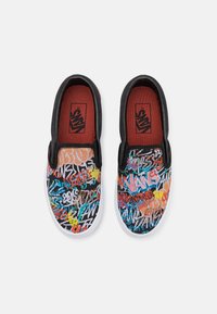 Vans CLASSIC SLIP-ON UNISEX - Belebújós cipők - black/multi-coloured