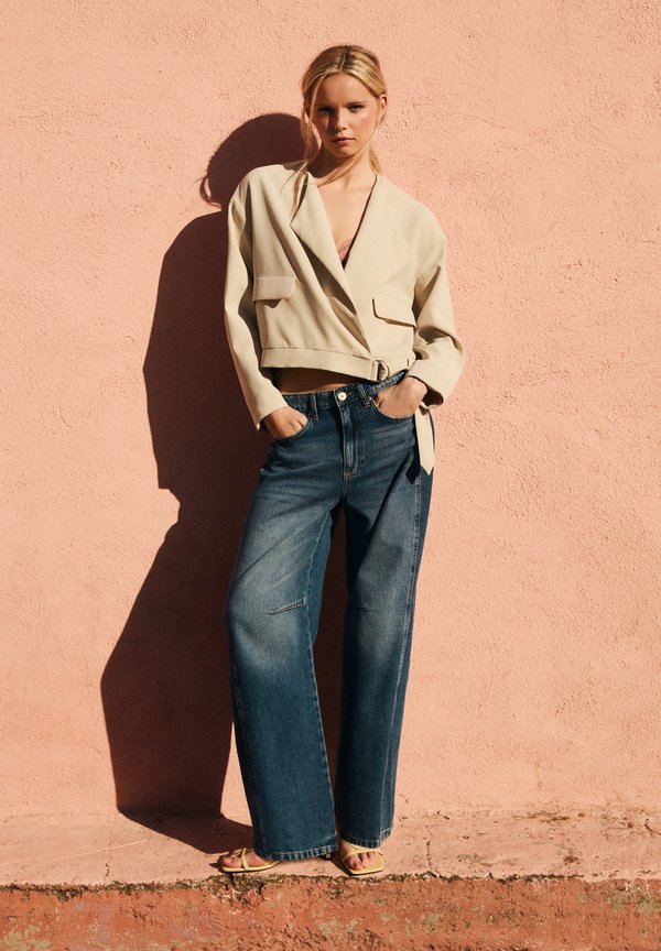 FLOWING   - Leichte Jacke - beige