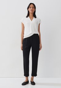 someday. KELCY - T-shirt basic - milk