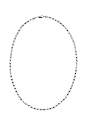 Hopeaketju, jossa on pyöreitä lenkkejä ja vuorotellen hiontaaksia, varustettuna turvallisella lukolla.