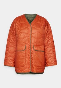 QUILTED OVERSIZED LINER - Cieta auduma jaka - spiced/pine needle