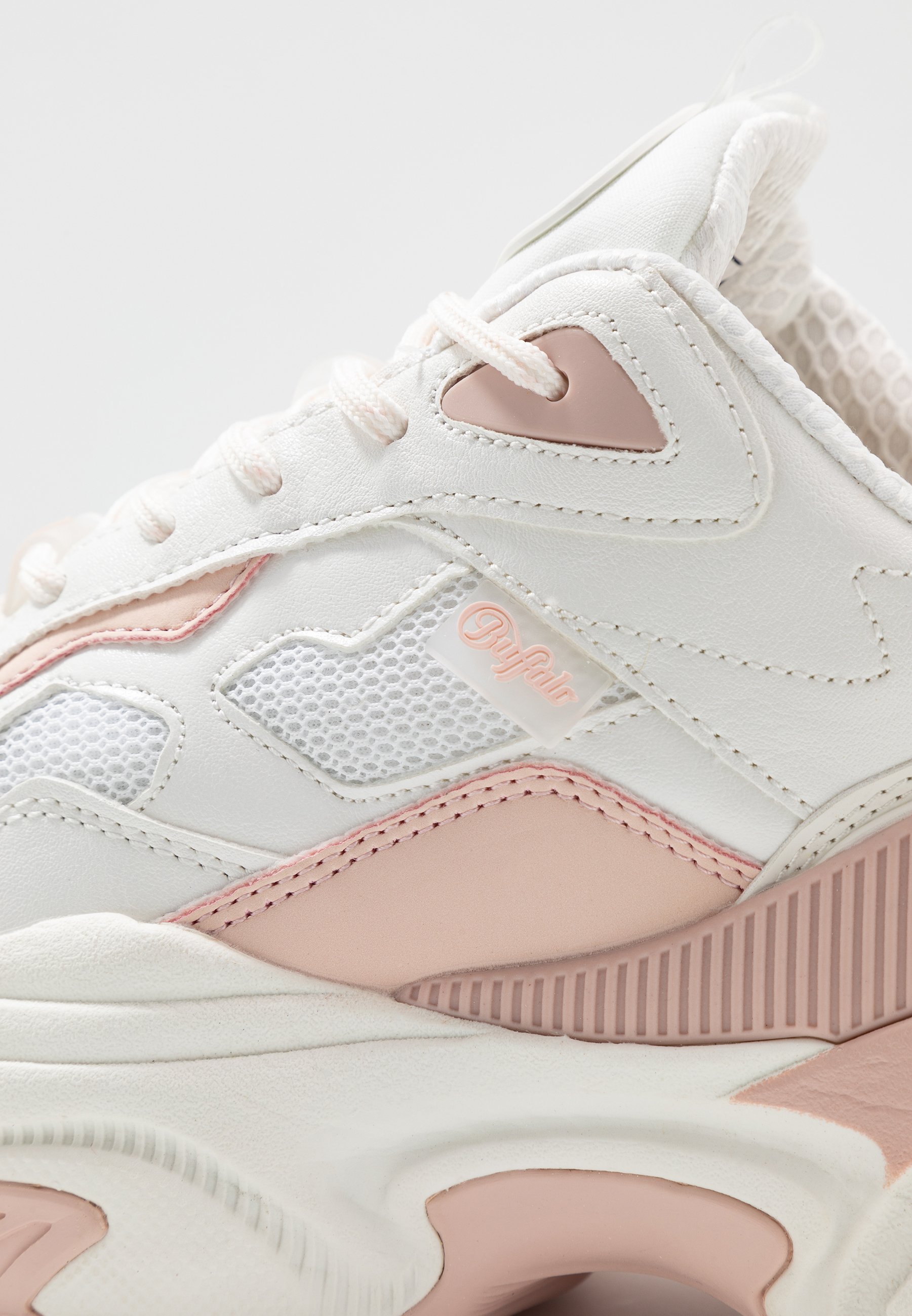 cream buffalo trainers