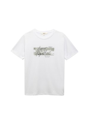 Hvid bomulds t-shirt med rund hals, korte ærmer og et trykt grafisk design med ordene "Love Together" i en blanding af stilarter.