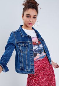 Cache Cache Veste en jean - denim stone