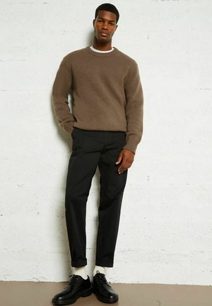 CODY MOREL - Maglione - marrone