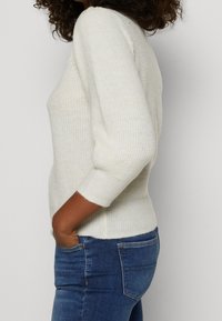 Vero Moda Sweter